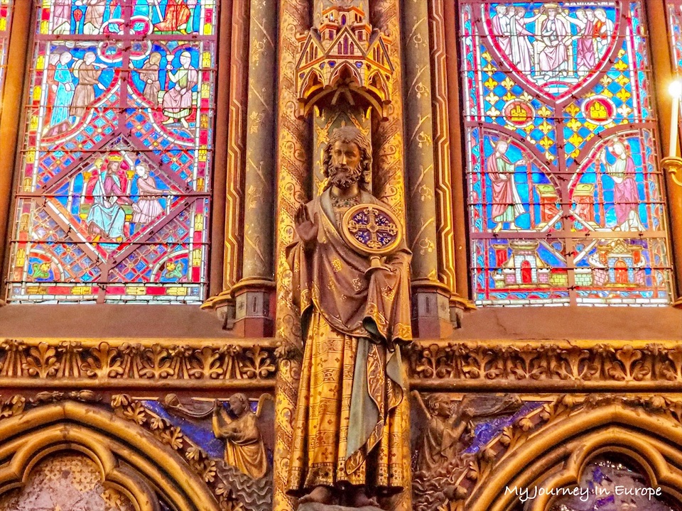 巴黎聖禮拜堂 Sainte Chapelle 世界最美的彩繪玻璃窗教堂 法國巴黎 聖禮拜堂 耶穌的十二使徒雕像