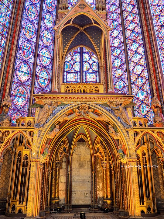 巴黎聖禮拜堂 Sainte Chapelle 世界最美的彩繪玻璃窗教堂 法國巴黎 聖禮拜堂 Sainte Chapelle 聖物擺放處