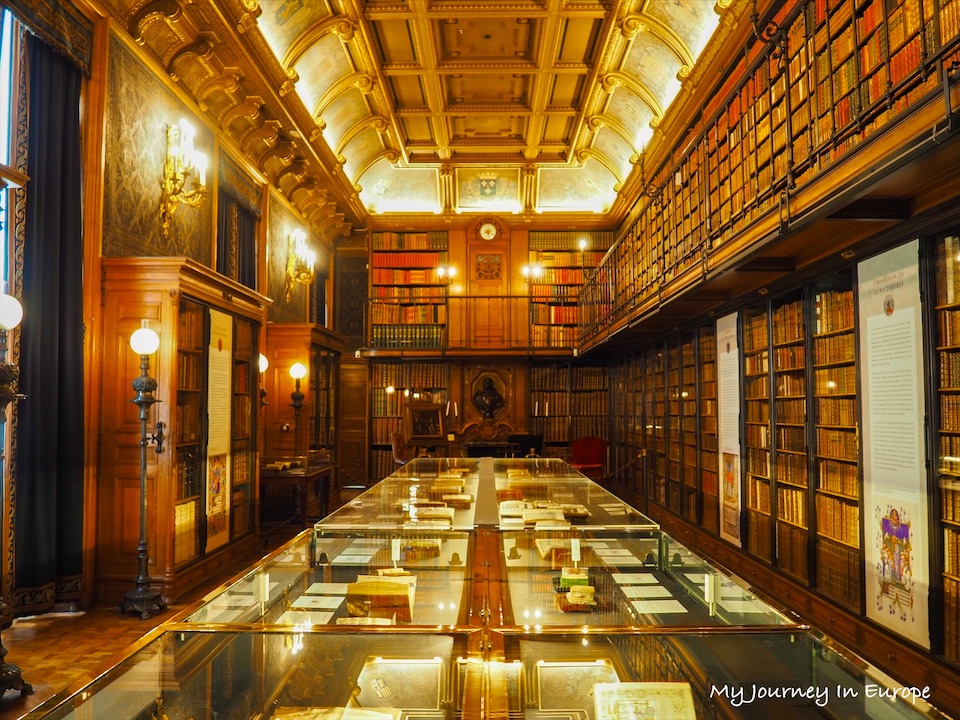 香堤堡 Château de Chantilly 一起去法國巴黎近郊城堡一日遊 香堤堡 Château de Chantilly 圖書館