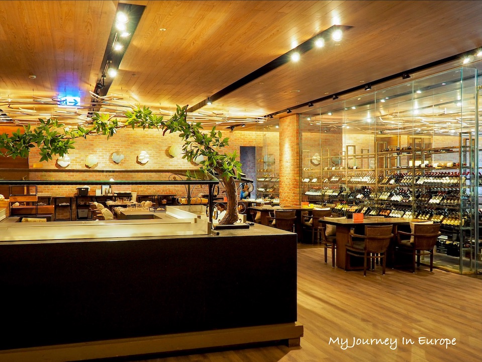 台南住宿推薦 | 台南晶英酒店,在市中心享受超美空中泳池 台南晶英酒店用餐區