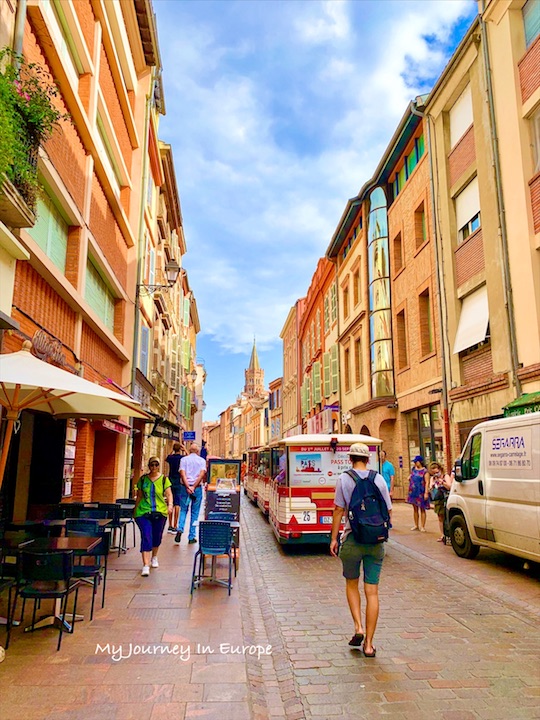 法國土魯斯旅遊 | 西南法的粉紅玫瑰城,空中巴士的故鄉 土魯斯 Rue du Taur 古老街道 Toulouse