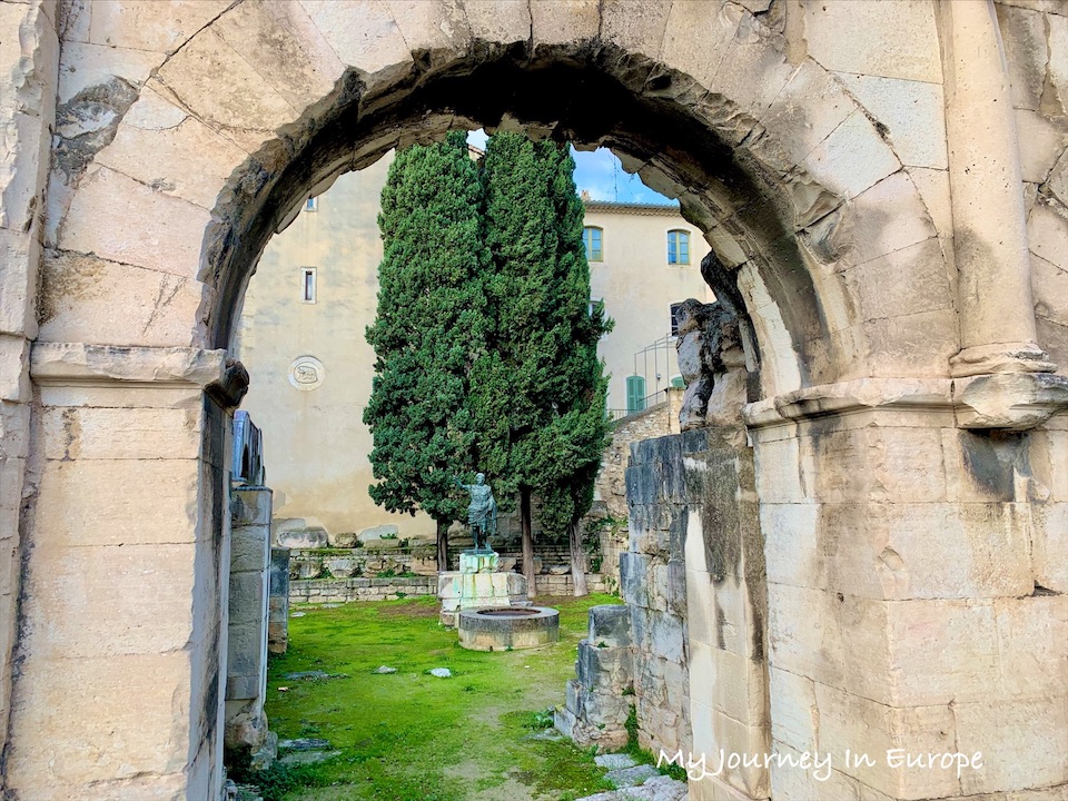 尼姆 Nimes 奧古斯都門