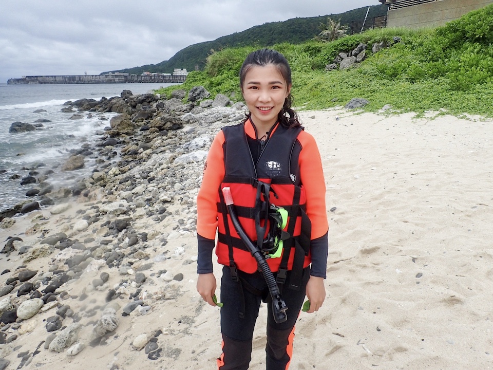 綠島潛水 、浮潛體驗,在世界最深的海底郵筒寄出愛的明信片 綠島石朗浮潛