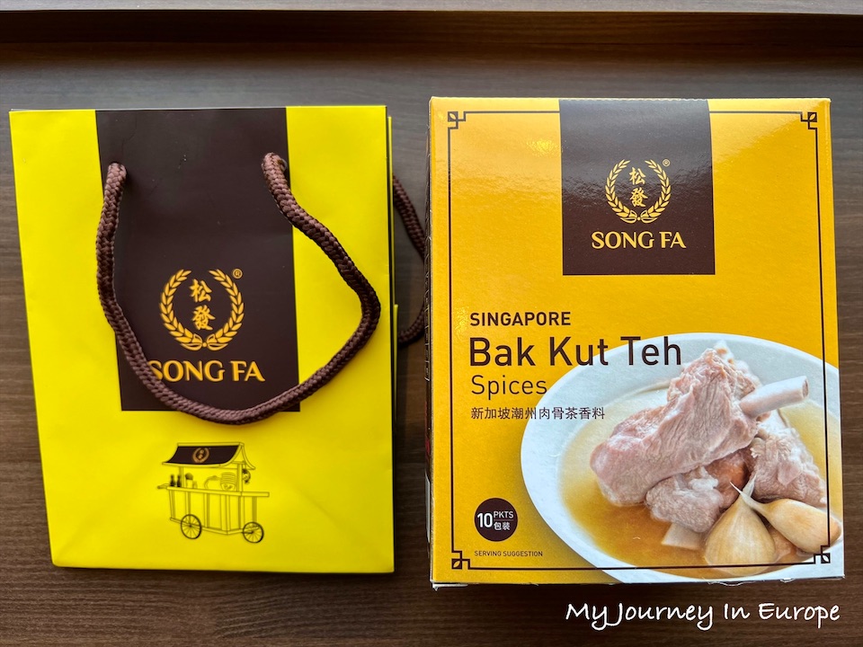 新加坡伴手禮 | 旅遊必買推薦,小CK/鹹蛋魚皮/肉骨茶 新加坡伴手禮 松發肉骨茶