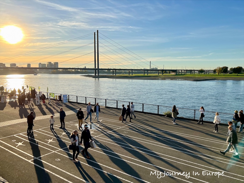 德國杜塞道夫 Düsseldorf 購物、美食、旅遊景點推薦 德國杜塞道夫萊茵河畔