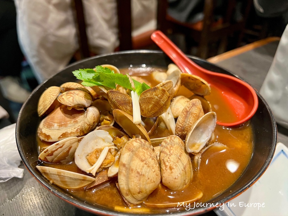 大阪梅田美食 | 春駒壽司,天神橋筋商店街超人氣名店 大阪天神橋筋商店街 蛤蜊味噌湯