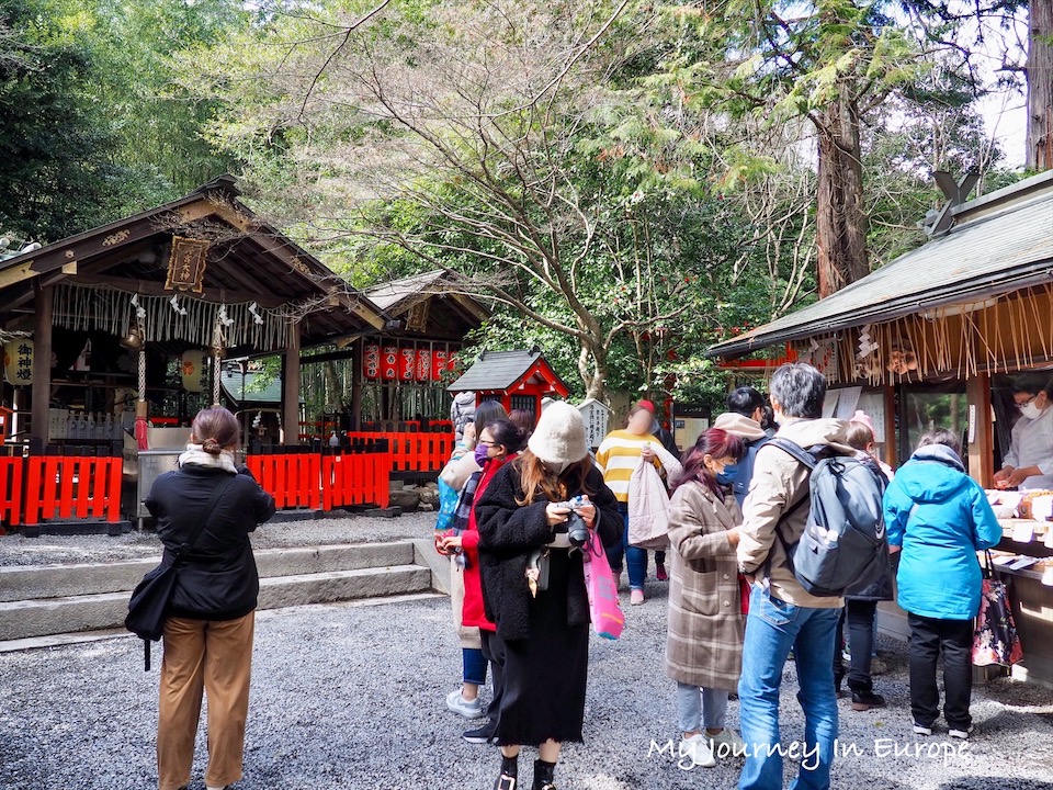 京都嵐山野宮神社 | 隱身竹林裡,祈求戀愛運、學業進步的人氣神社 京都嵐山野宮神社