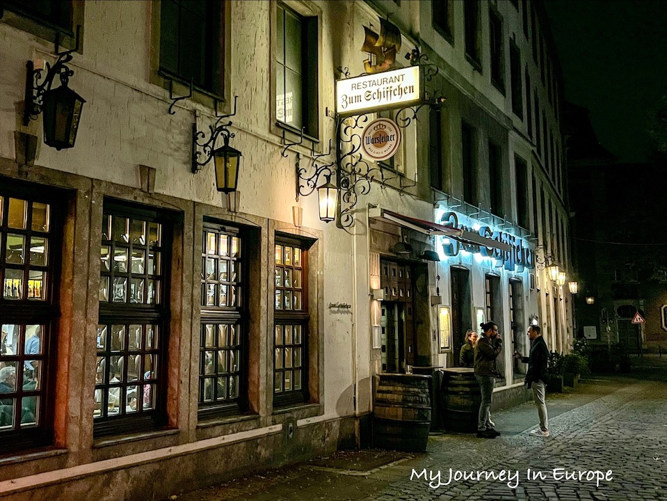 杜塞道夫市中心餐廳 Brauerei Zum Schiffchen 品嚐美味道地德國菜 杜塞道夫市中心餐廳 Brauerei Zum Schiffchen