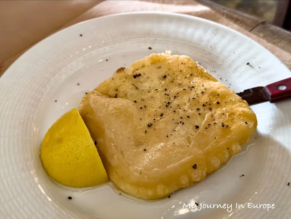 希臘美食 | Top 9 希臘旅遊必吃特色料理推薦 Saganaki 炸起司