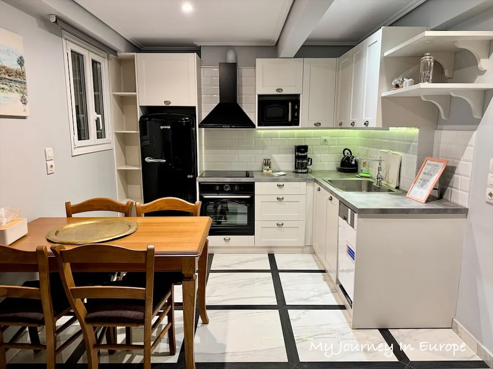 雅典住宿 V1935 Luxurious Apartments 市中心飯店,交通、購物、吃飯都方便 雅典住宿 V1935 Luxurious Apartments