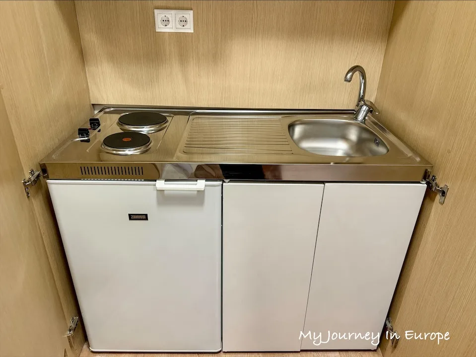 希臘雅典 | 比雷埃夫斯住宿 Gallery Suites & Residences 9分鐘抵達Piraeus港口 希臘住宿