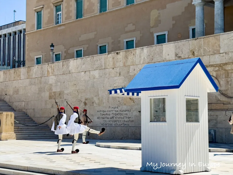 希臘雅典景點 | TOP 17 雅典旅遊必去景點推薦 雅典衛兵交接