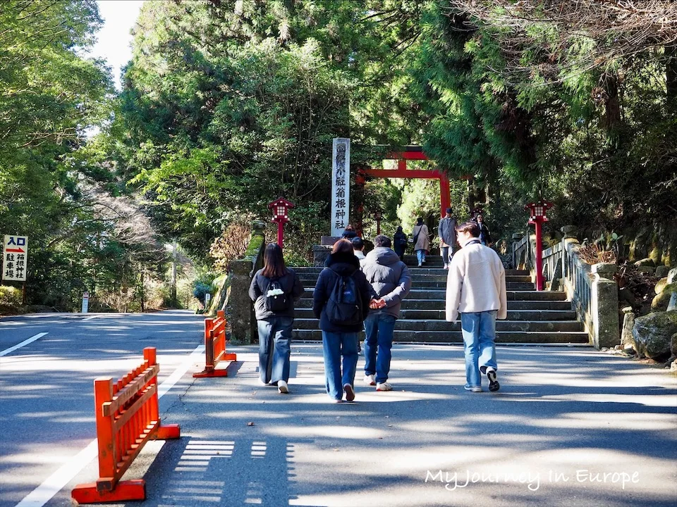 日本箱根神社 | 必拍超美水上鳥居,在蘆之湖中的平和鳥居 箱根神社
