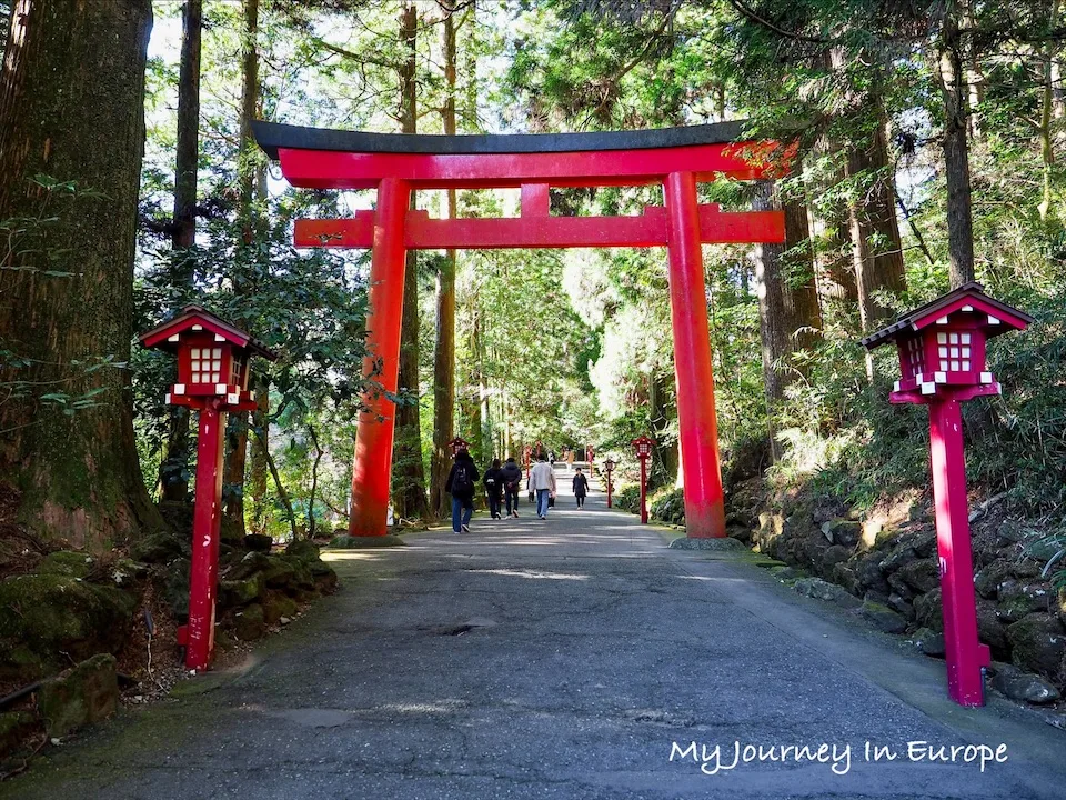 日本箱根神社 | 必拍超美水上鳥居,在蘆之湖中的平和鳥居 鳥居