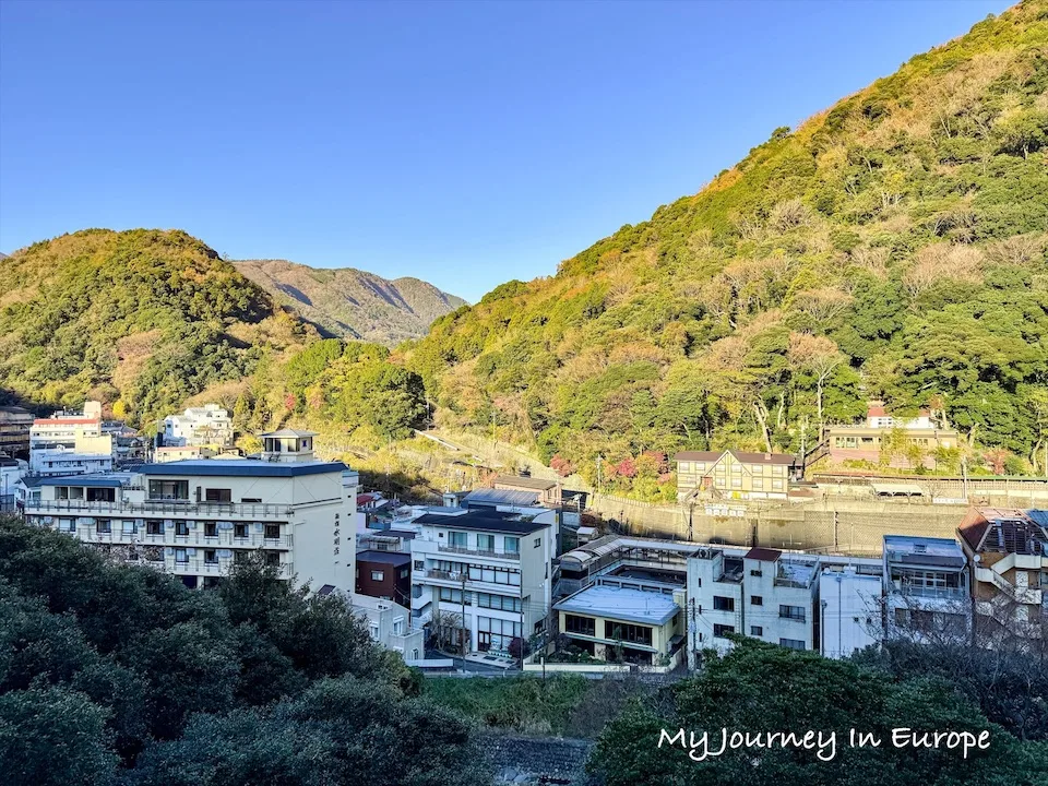 箱根住宿推薦 | 湯本富士屋飯店,火車站走路5分鐘的溫泉飯店 箱根風景